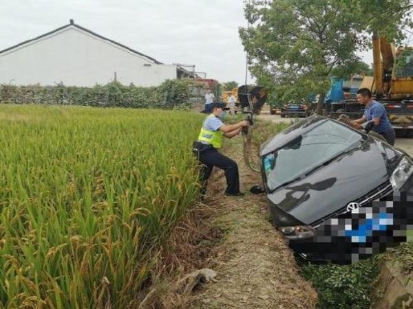 迁安市吊车出租公司电话_天气对吊车施工的安全影响